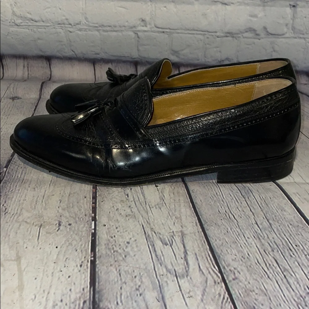 Johnston & Murphy Mens Black Leather Tassel Oxfords Slip-Ons size 11 1/2